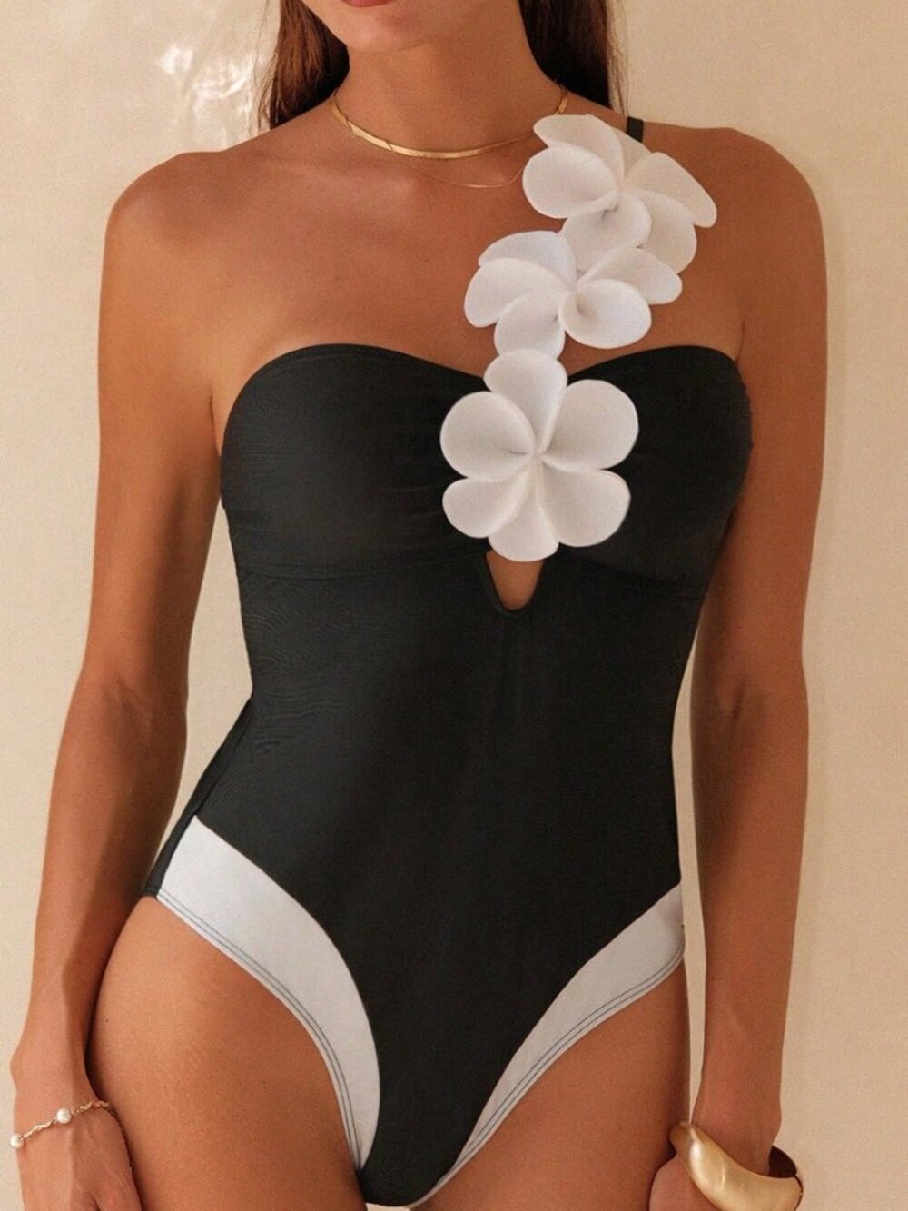 Black Knitted Floral Elegant Women's Beach Swimsuit with Ruffle Hem - Picture 7 of 8